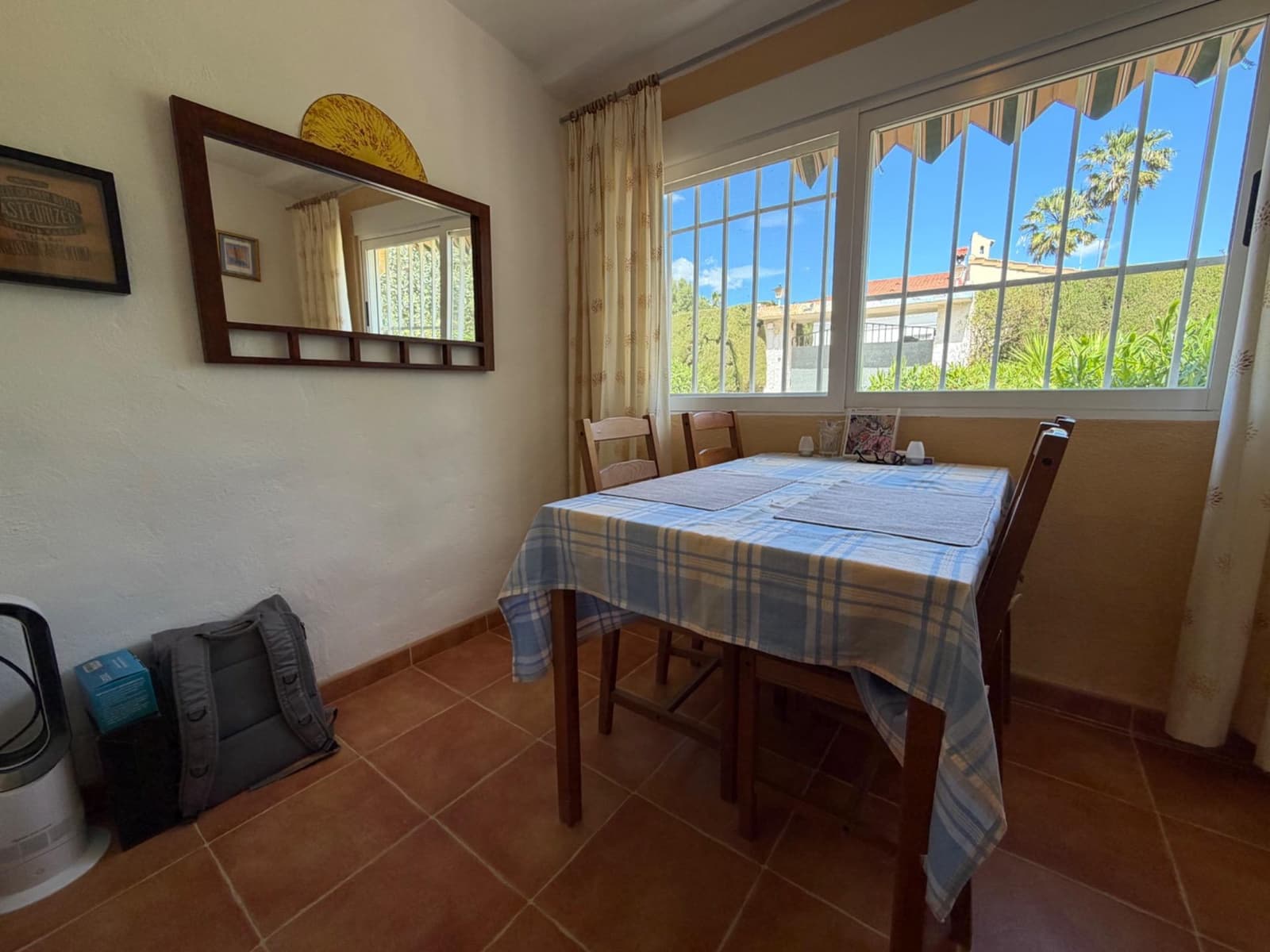 5 makuuhuone Huvila myytävänä paikassa Lliria mukana uima-altaan - 240 000 € (Ref: 9791044)