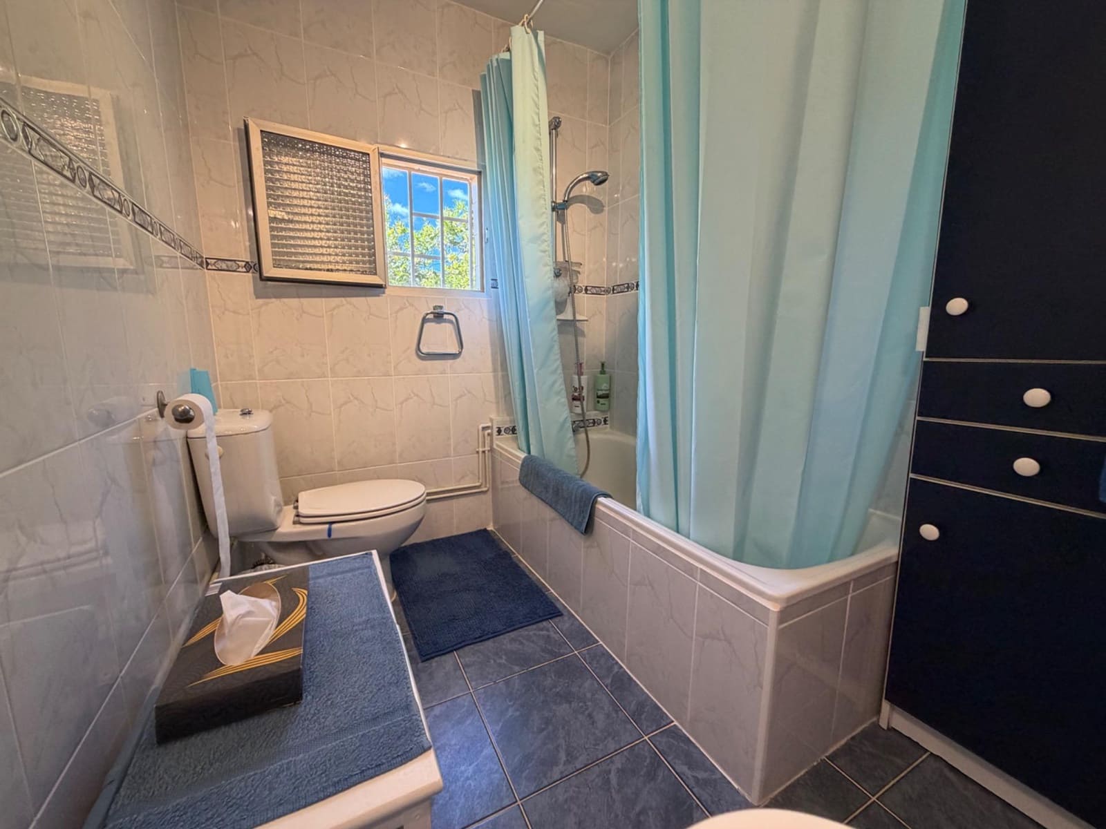 5 makuuhuone Huvila myytävänä paikassa Lliria mukana uima-altaan - 240 000 € (Ref: 9791044)