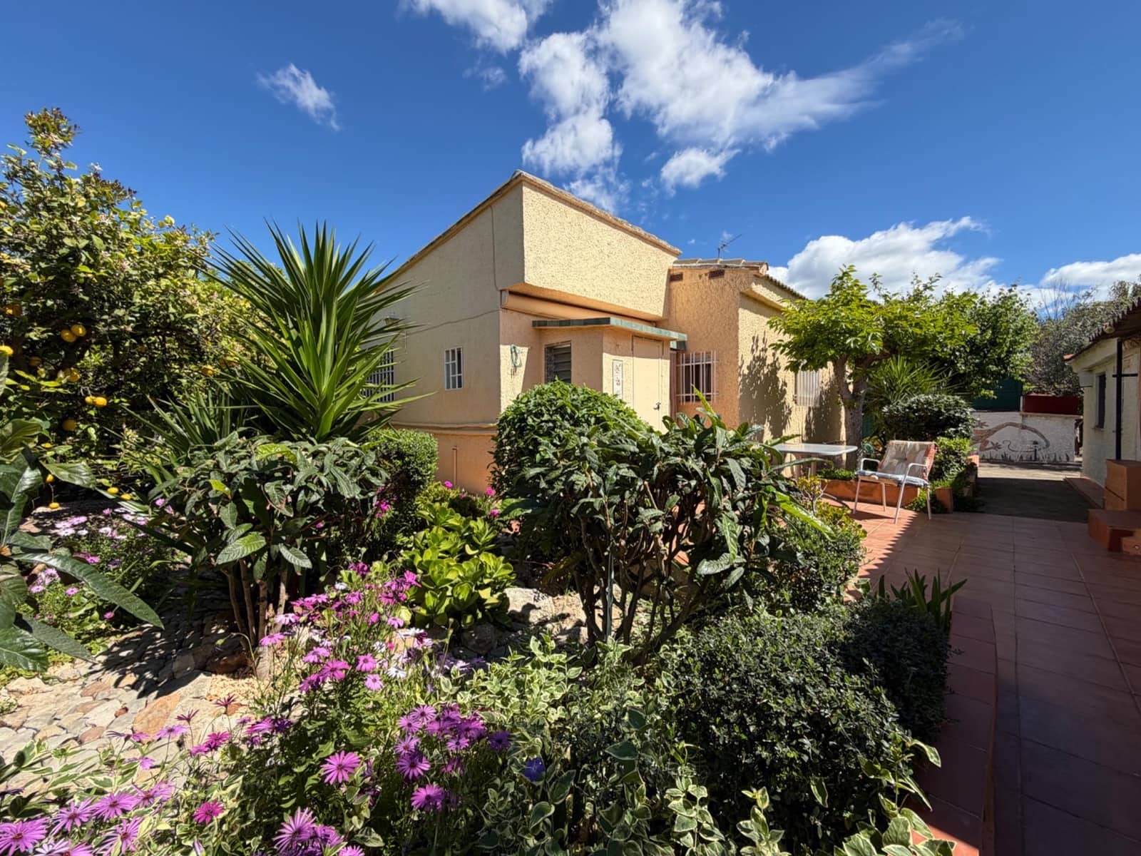 5 makuuhuone Huvila myytävänä paikassa Lliria mukana uima-altaan - 240 000 € (Ref: 9791044)