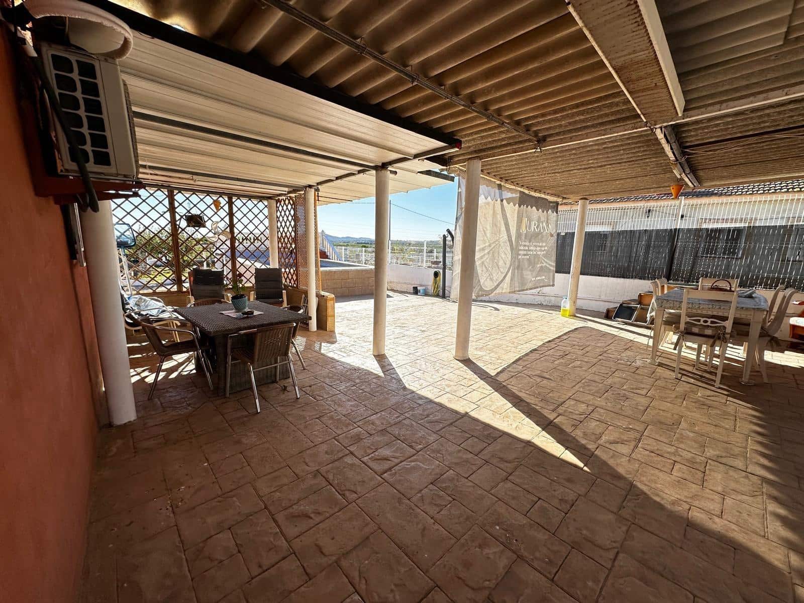 4 makuuhuone Huvila myytävänä paikassa Vilamarxant / Villamarchante mukana uima-altaan - 249 900 € (Ref: 9794607)