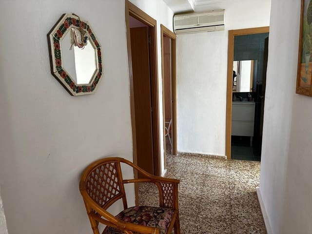 4 sypialnia Willa na sprzedaż w Vilamarxant / Villamarchante z basenem - 249 900 € (Ref: 9794607)