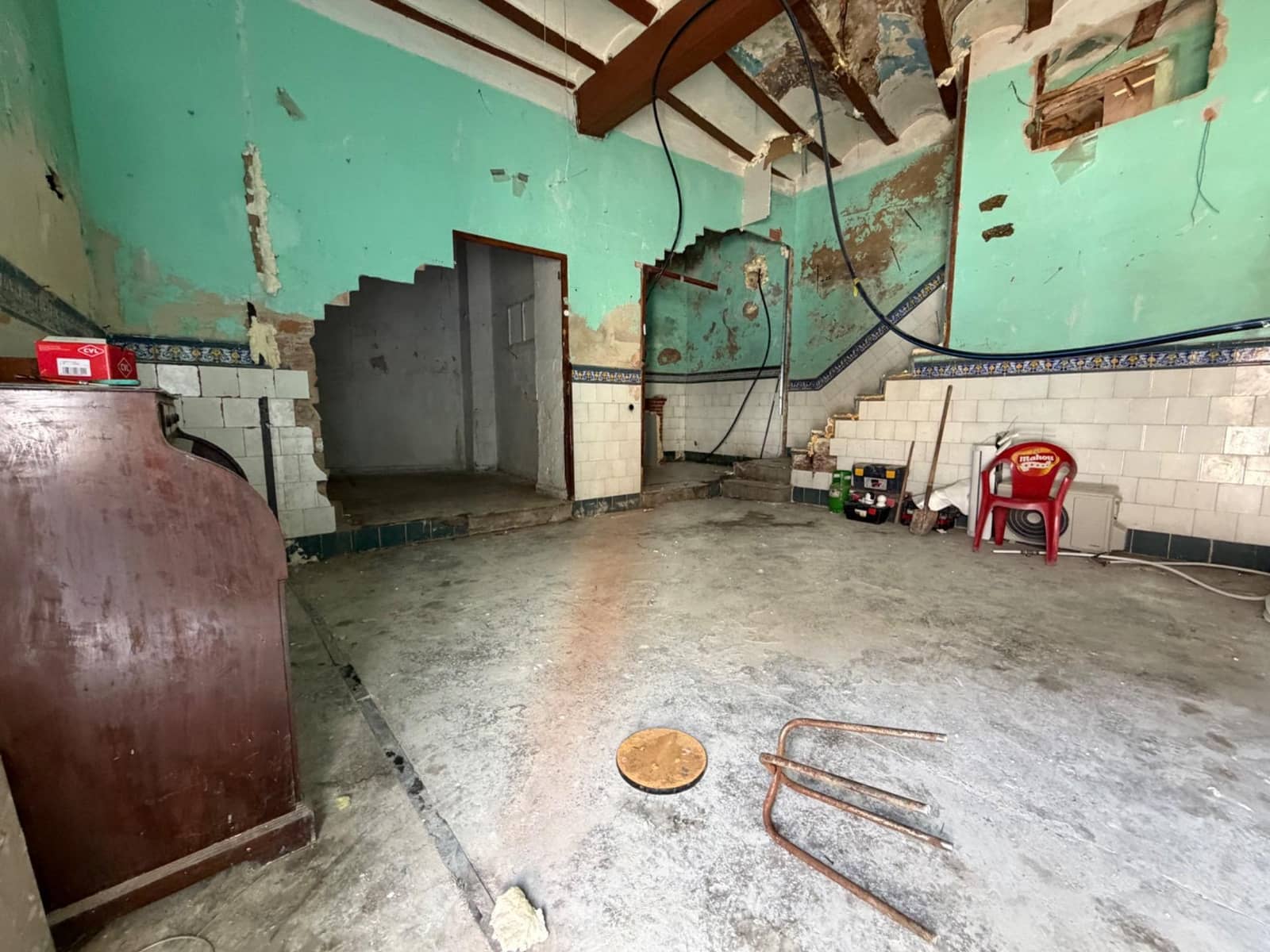 5 slaapkamer Huis te koop in Lliria - € 130.000 (Ref: 9815840)