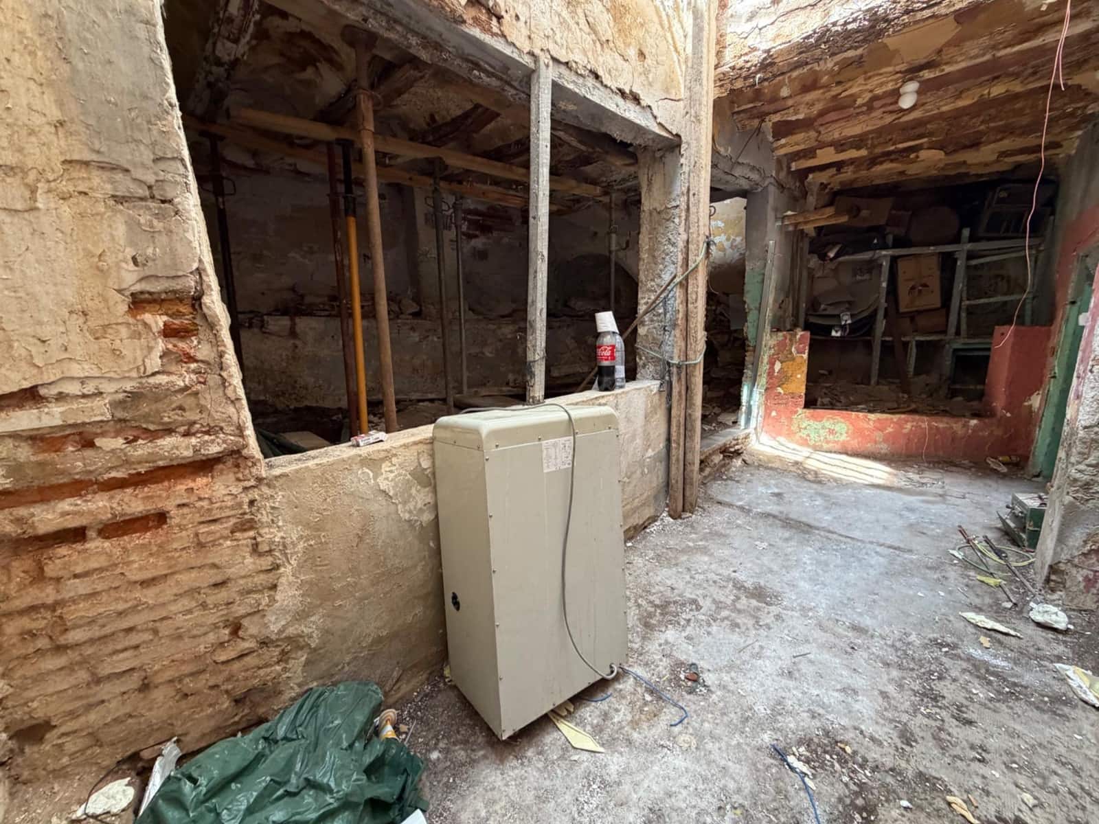 5 slaapkamer Huis te koop in Lliria - € 130.000 (Ref: 9815840)