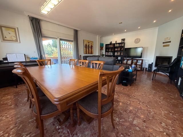 5 Zimmer Villa zu verkaufen in Llíria mit Pool Garage - 470.000 € (Ref: 9820491)
