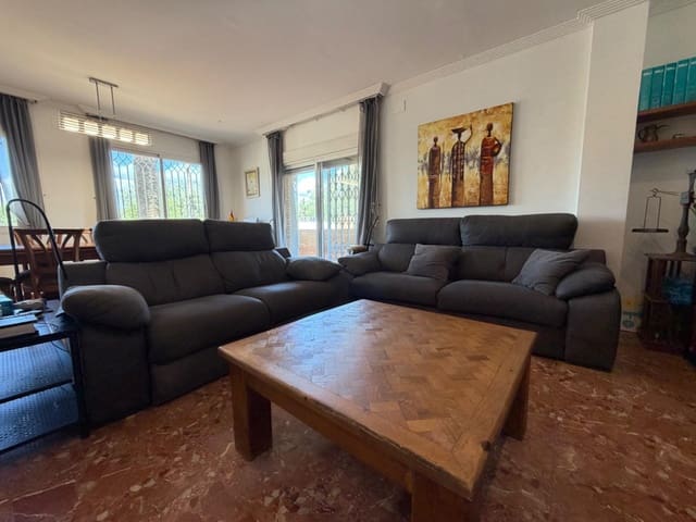 5 Zimmer Villa zu verkaufen in Llíria mit Pool Garage - 470.000 € (Ref: 9820491)