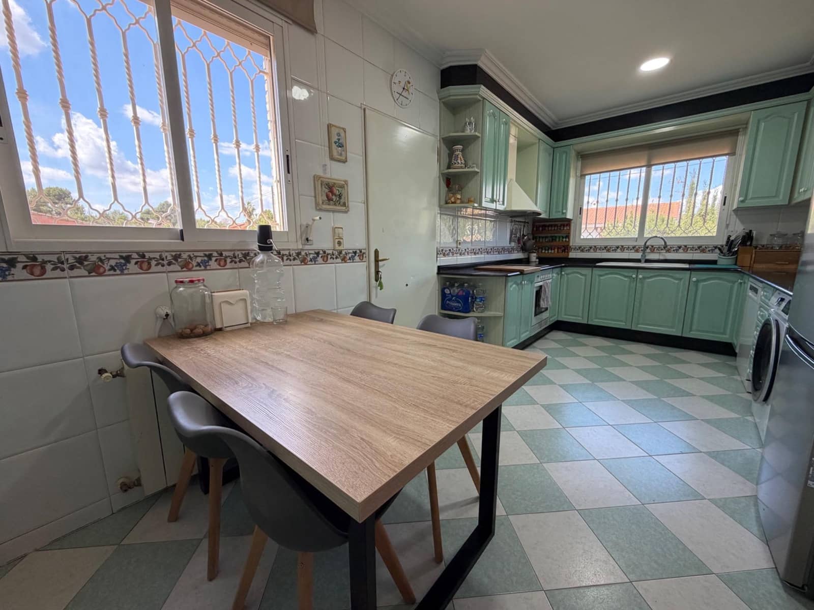 5 Zimmer Villa zu verkaufen in Lliria mit Pool Garage - 470.000 € (Ref: 9820491)