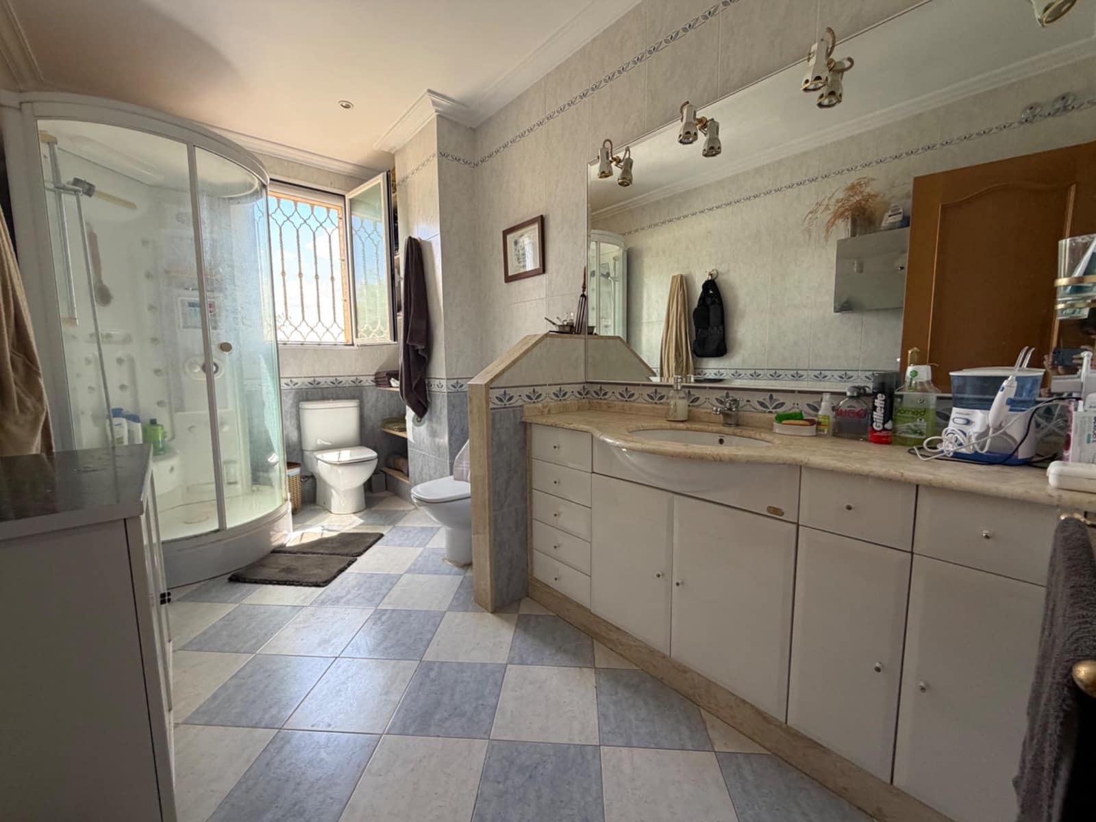 5 Zimmer Villa zu verkaufen in Lliria mit Pool Garage - 470.000 € (Ref: 9820491)