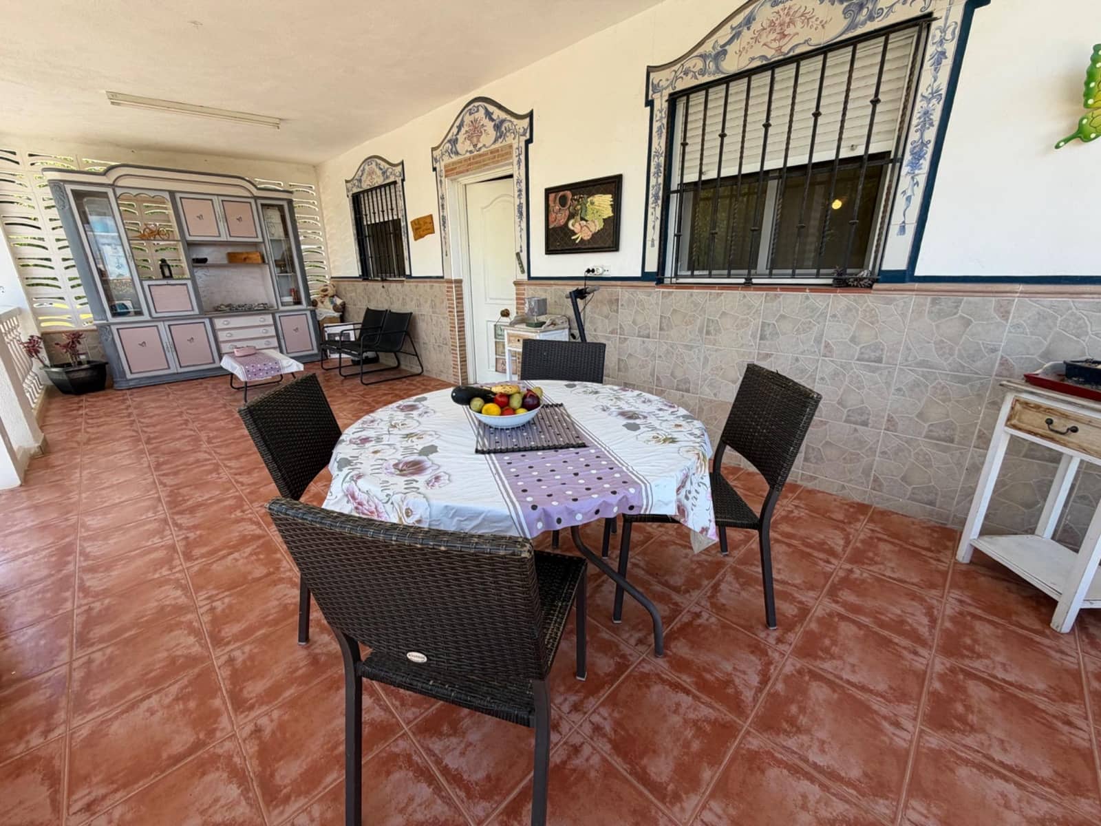6 bedroom Villa for sale in Vilamarxant / Villamarchante with pool - € 289,000 (Ref: 9820492)