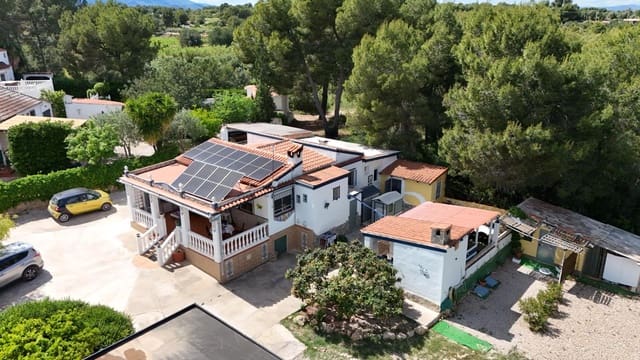 6 soverom Villa til salgs i Vilamarxant / Villamarchante med svømmebasseng - € 289 000 (Ref: 9820492)