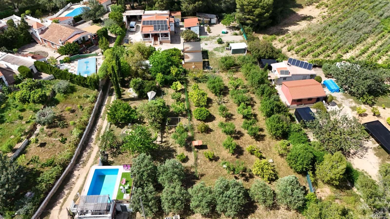6 bedroom Villa for sale in Vilamarxant / Villamarchante with pool - € 289,000 (Ref: 9820492)
