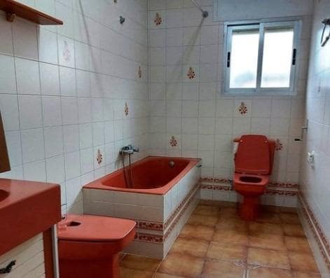 Local Comercial de 4 habitaciones en Domeño en venta - 250.000 € (Ref: 9833646)