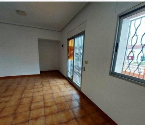 Local Comercial de 4 habitaciones en Domeño en venta - 250.000 € (Ref: 9833646)