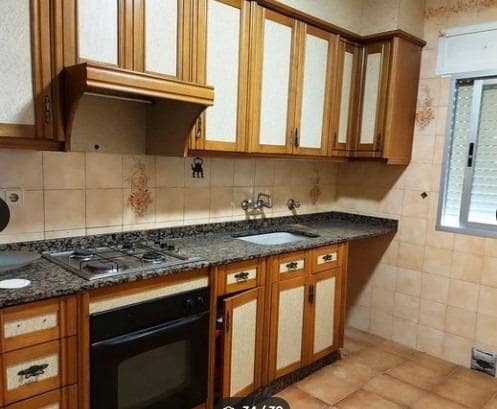 4 bedroom Commercial for sale in Domeno - € 250,000 (Ref: 9833646)