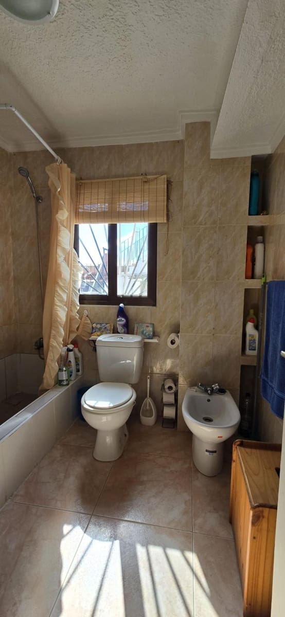4 Zimmer Villa zu verkaufen in Lliria mit Pool - 225.000 € (Ref: 9836222)