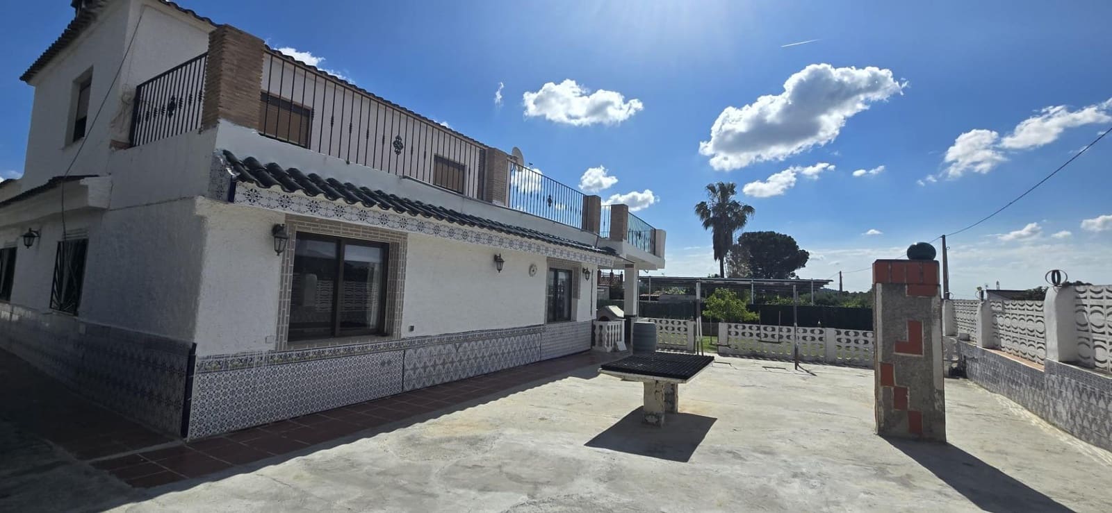 4 Zimmer Villa zu verkaufen in Lliria mit Pool - 225.000 € (Ref: 9836222)