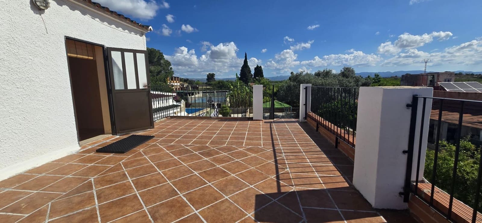 4 Zimmer Villa zu verkaufen in Lliria mit Pool - 225.000 € (Ref: 9836222)