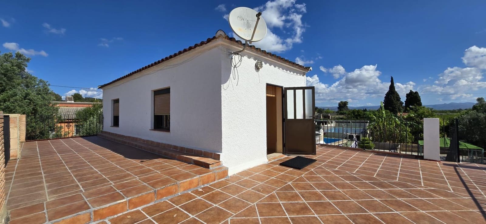4 Zimmer Villa zu verkaufen in Lliria mit Pool - 225.000 € (Ref: 9836222)
