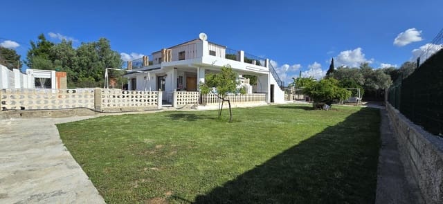 4 Zimmer Villa zu verkaufen in Llíria mit Pool - 225.000 € (Ref: 9836222)