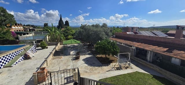 4 Zimmer Villa zu verkaufen in Llíria mit Pool - 225.000 € (Ref: 9836222)