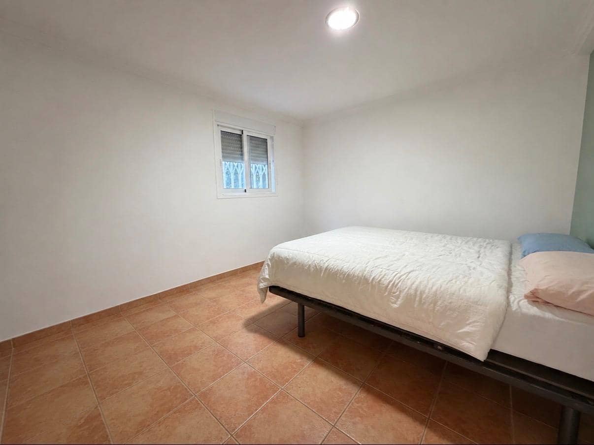 8 soverom Villa til salgs i Vilamarxant / Villamarchante med svømmebasseng garasje - € 375 000 (Ref: 9843383)