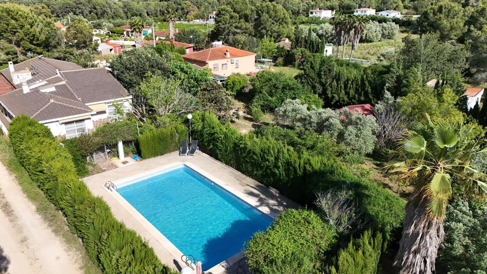 8 soverom Villa til salgs i Vilamarxant / Villamarchante med svømmebasseng garasje - € 375 000 (Ref: 9843383)