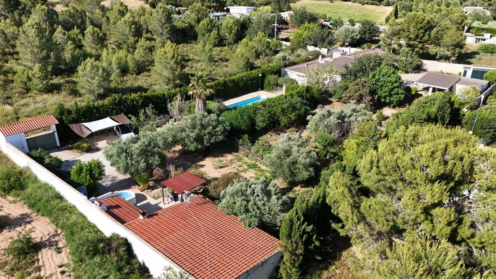 8 soverom Villa til salgs i Vilamarxant / Villamarchante med svømmebasseng garasje - € 375 000 (Ref: 9843383)