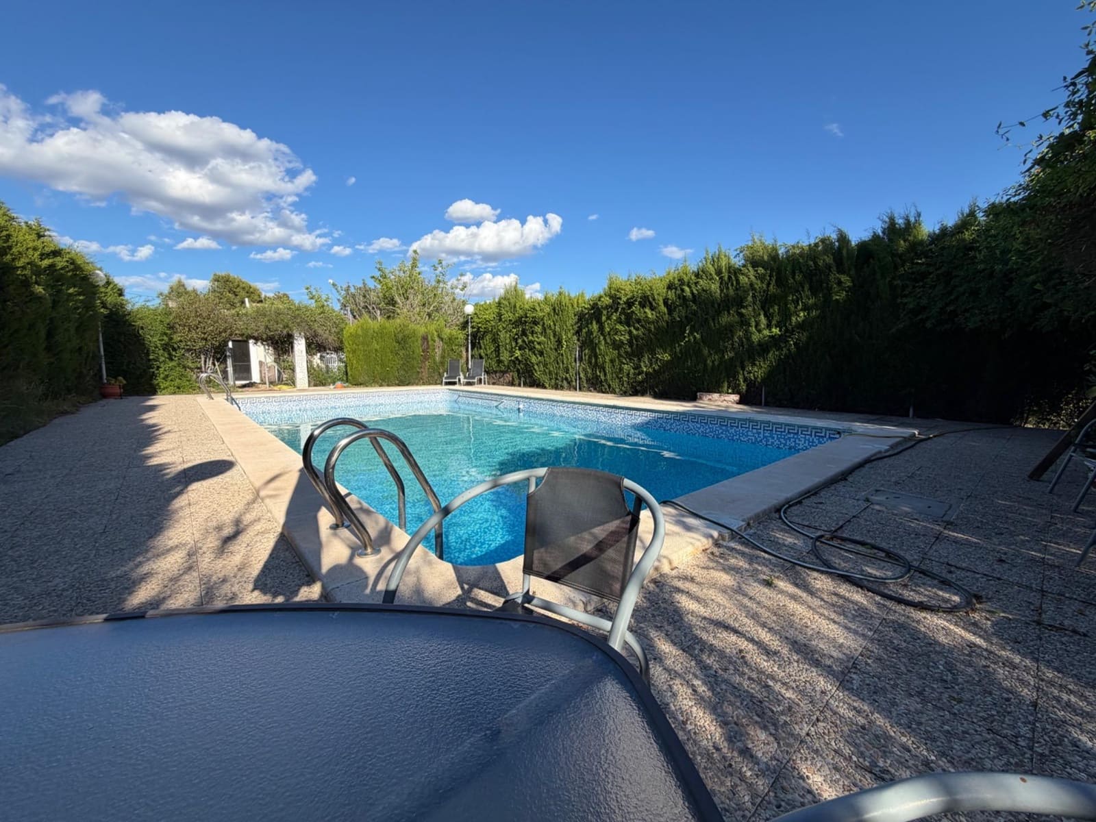 8 soverom Villa til salgs i Vilamarxant / Villamarchante med svømmebasseng garasje - € 375 000 (Ref: 9843383)