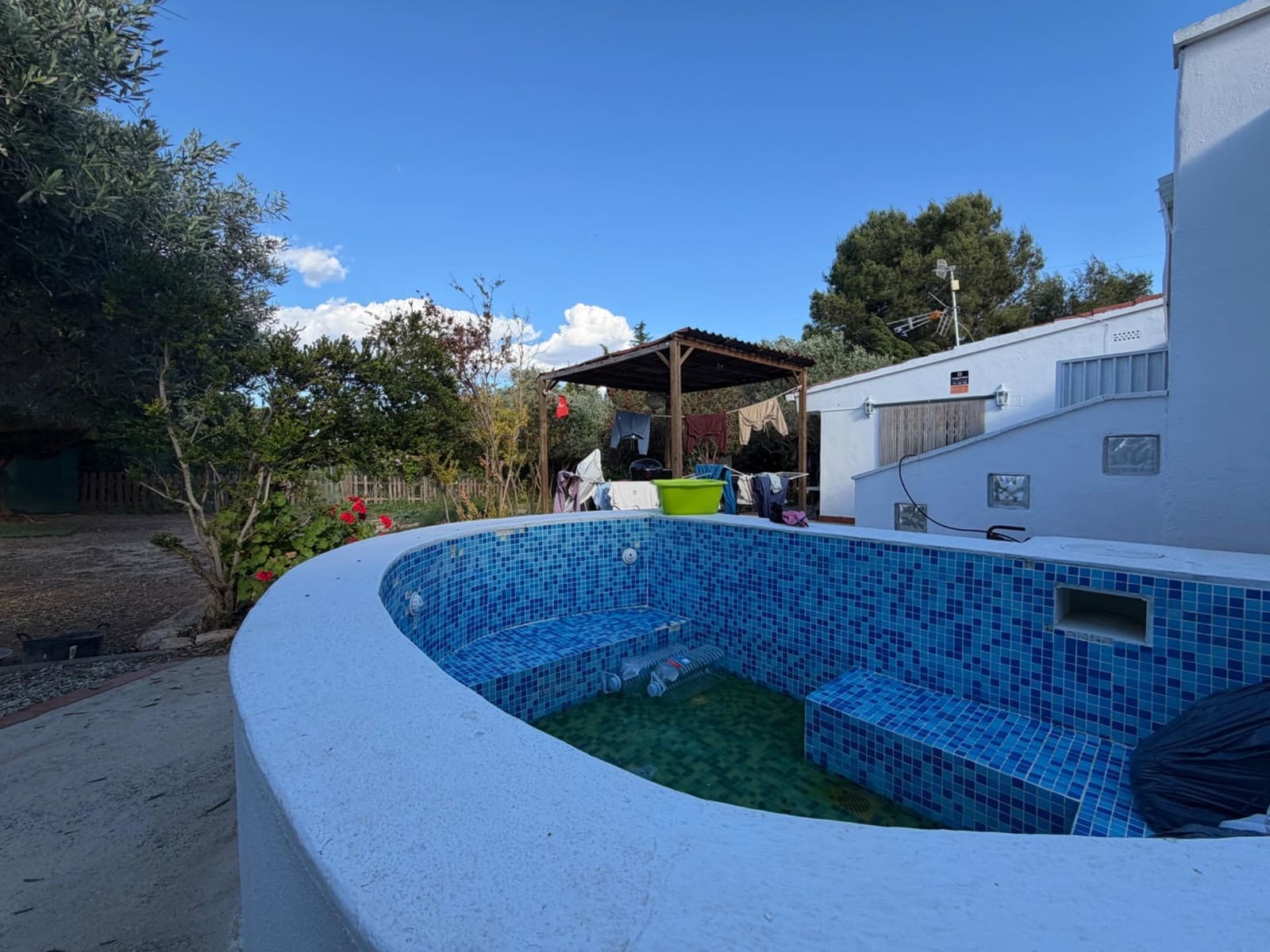 8 soverom Villa til salgs i Vilamarxant / Villamarchante med svømmebasseng garasje - € 375 000 (Ref: 9843383)