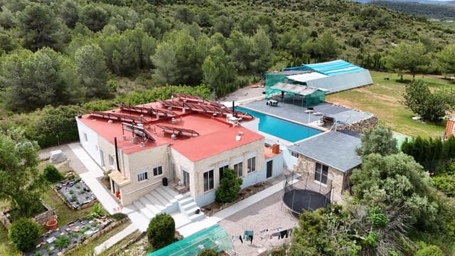 7 soverom Villa til salgs i Villar del Arzobispo med svømmebasseng - € 350 000 (Ref: 9843384)