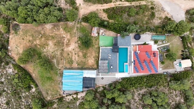 7 soverom Villa til salgs i Villar del Arzobispo med svømmebasseng - € 350 000 (Ref: 9843384)