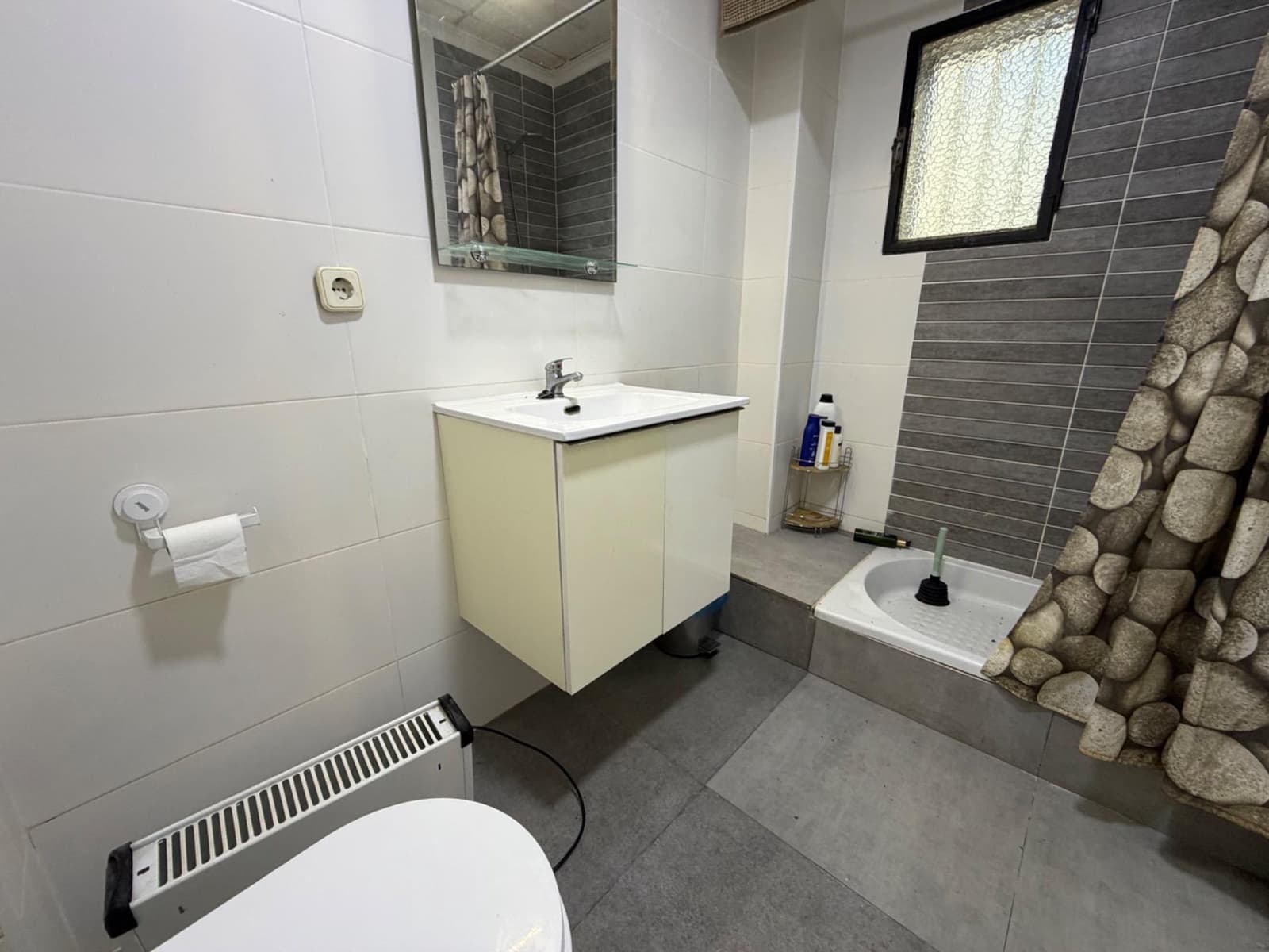 Local Commercial à vendre à La Pobla de Vallbona - 125 000 € (Ref: 9855442)