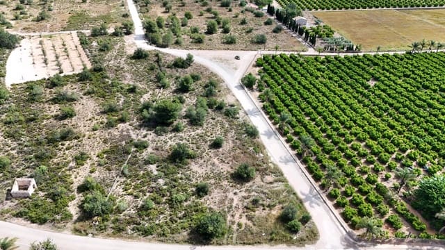 Grond te koop in Domeño - € 7.500 (Ref: 9865180)