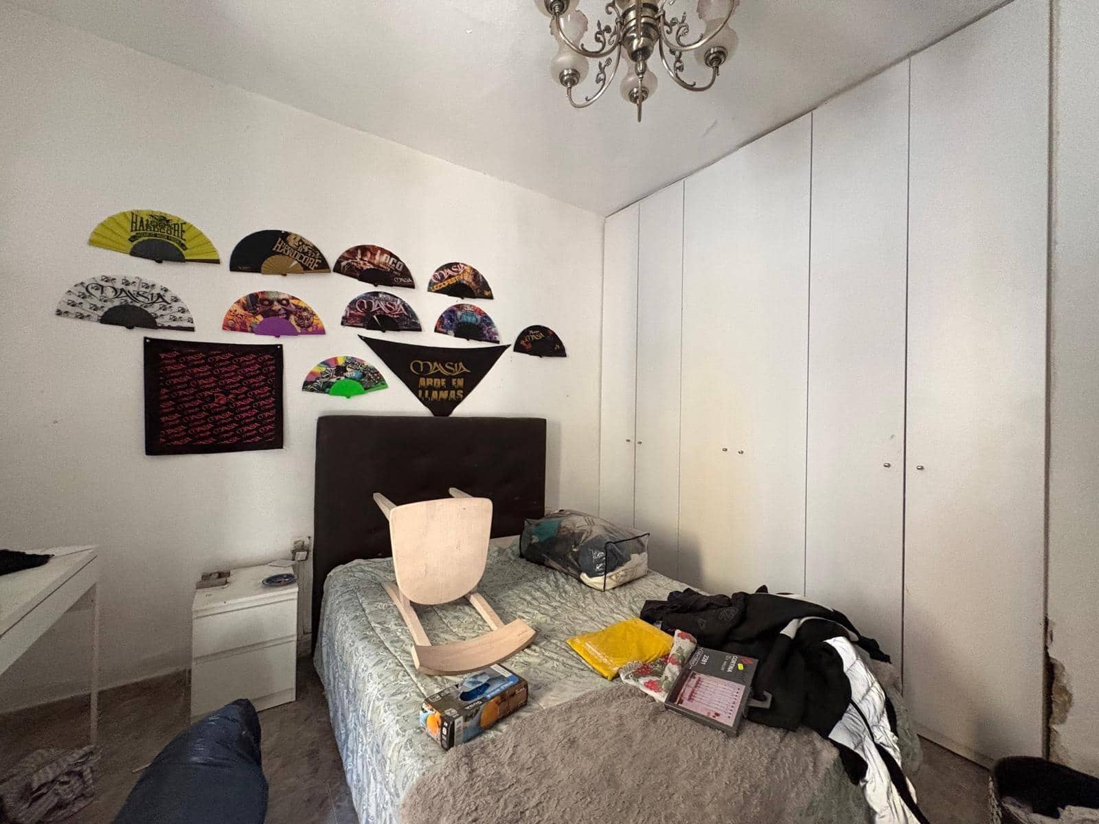 5 bedroom Townhouse for sale in Casinos - € 125,000 (Ref: 9876413)
