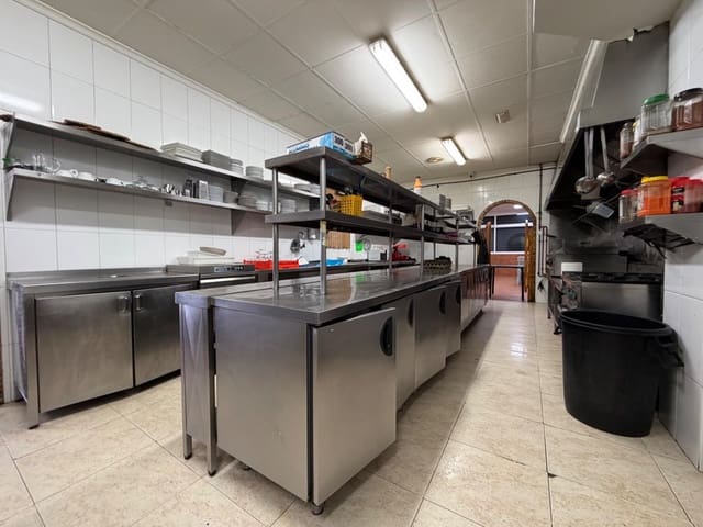 Yritys myytävänä paikassa Llíria - 42 000 € (Ref: 9890368)