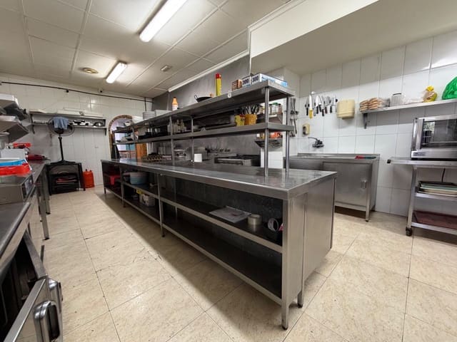 Yritys myytävänä paikassa Llíria - 42 000 € (Ref: 9890368)