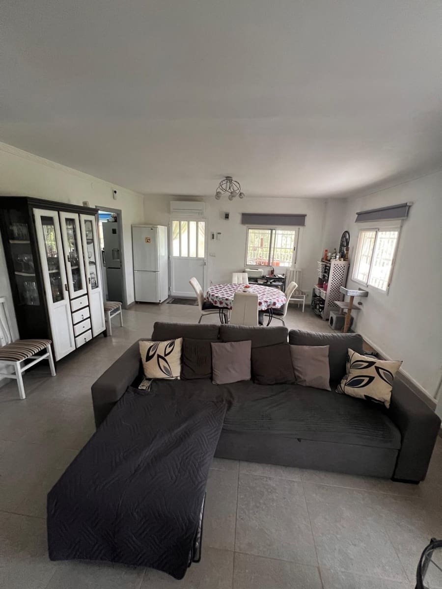3 soveværelse Villa til salg i Lliria med swimmingpool garage - € 249.900 (Ref: 9890369)