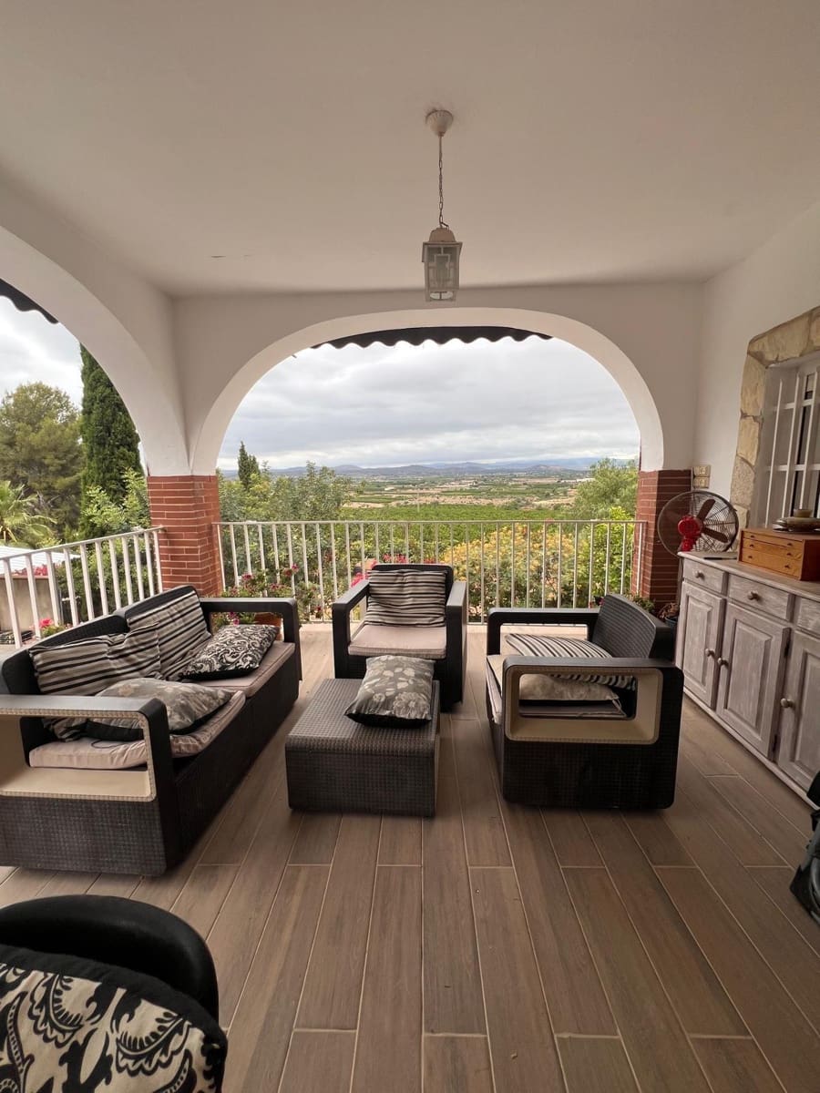 3 soveværelse Villa til salg i Lliria med swimmingpool garage - € 249.900 (Ref: 9890369)