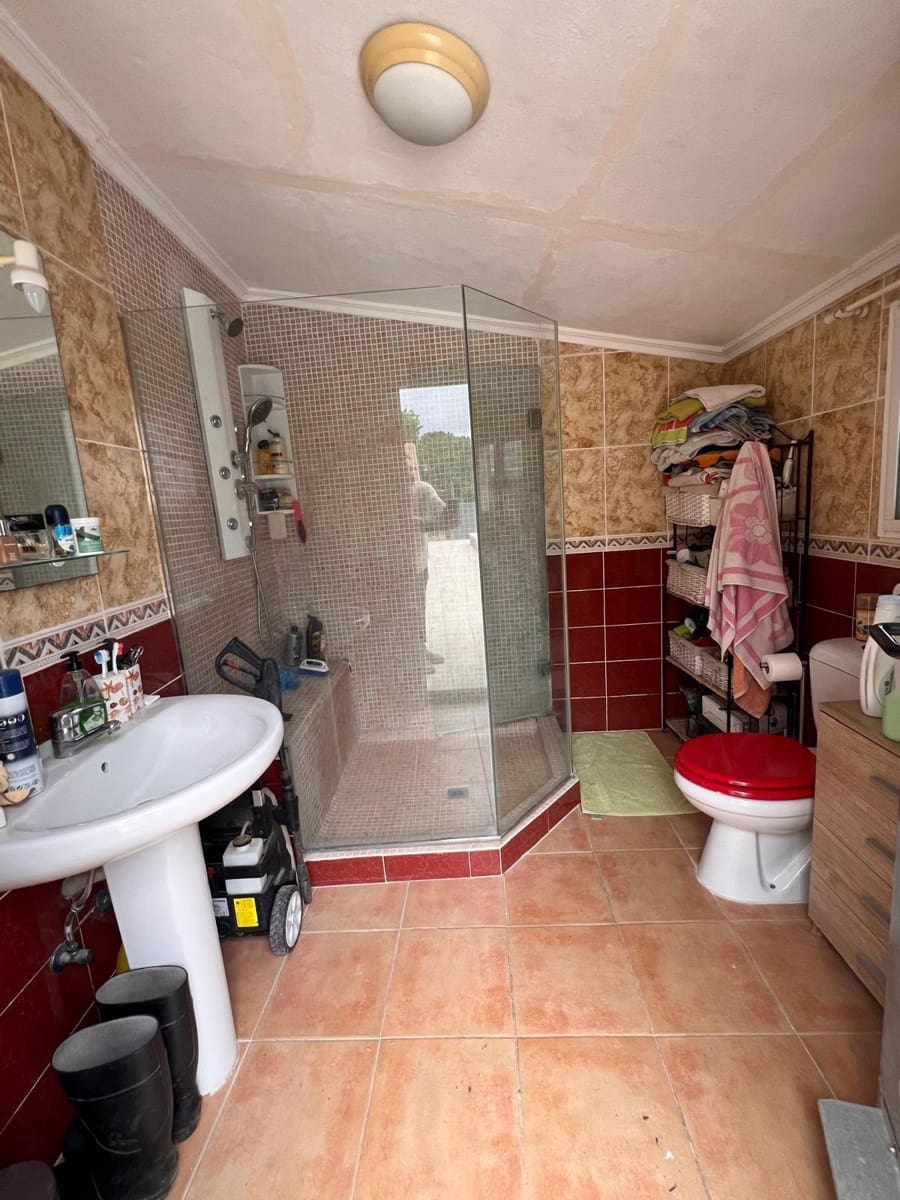 3 soveværelse Villa til salg i Lliria med swimmingpool garage - € 249.900 (Ref: 9890369)