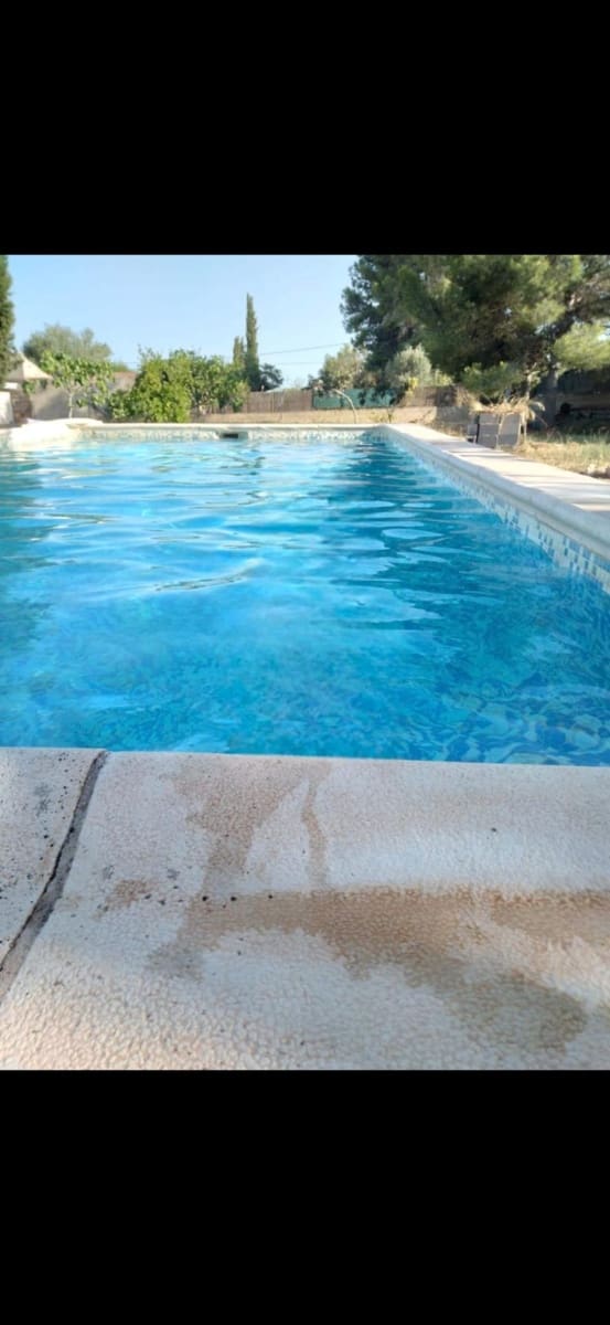 Villa for sale in Lliria - € 140,000 (Ref: 9896329)