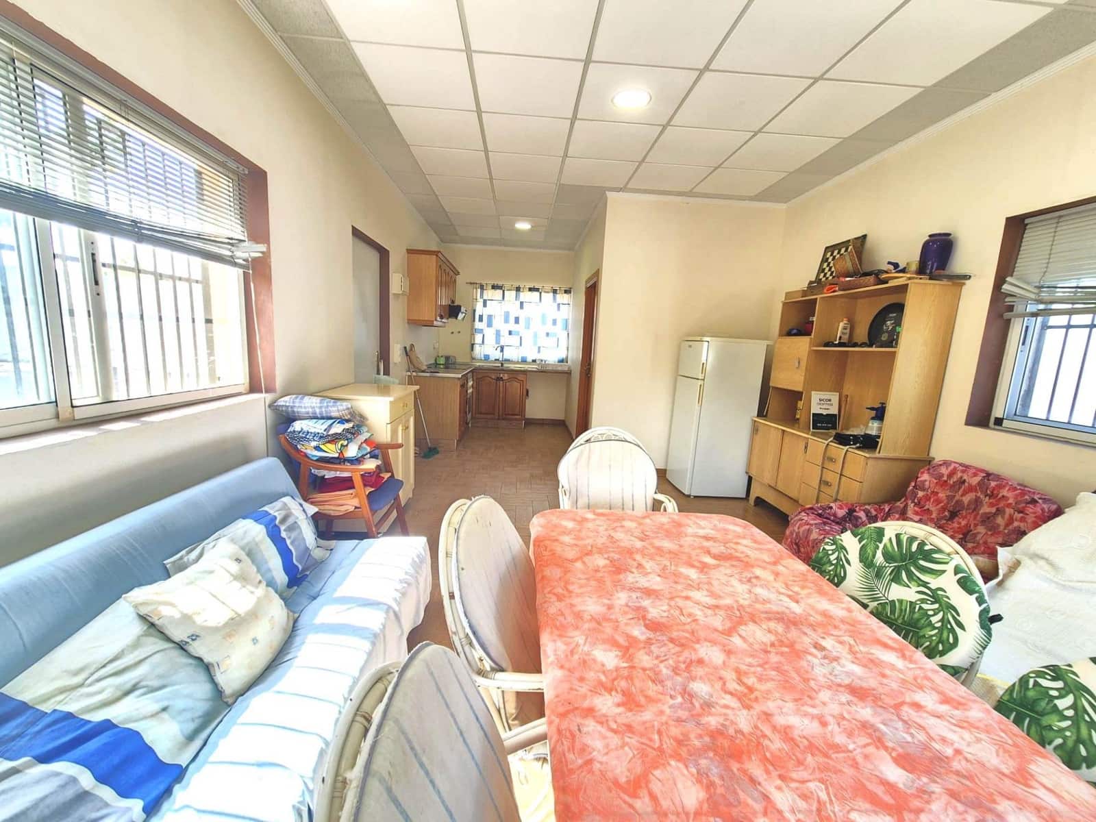 Villa for sale in Lliria - € 140,000 (Ref: 9896329)