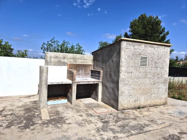 Villa for sale in Llíria - € 140,000 (Ref: 9896329)