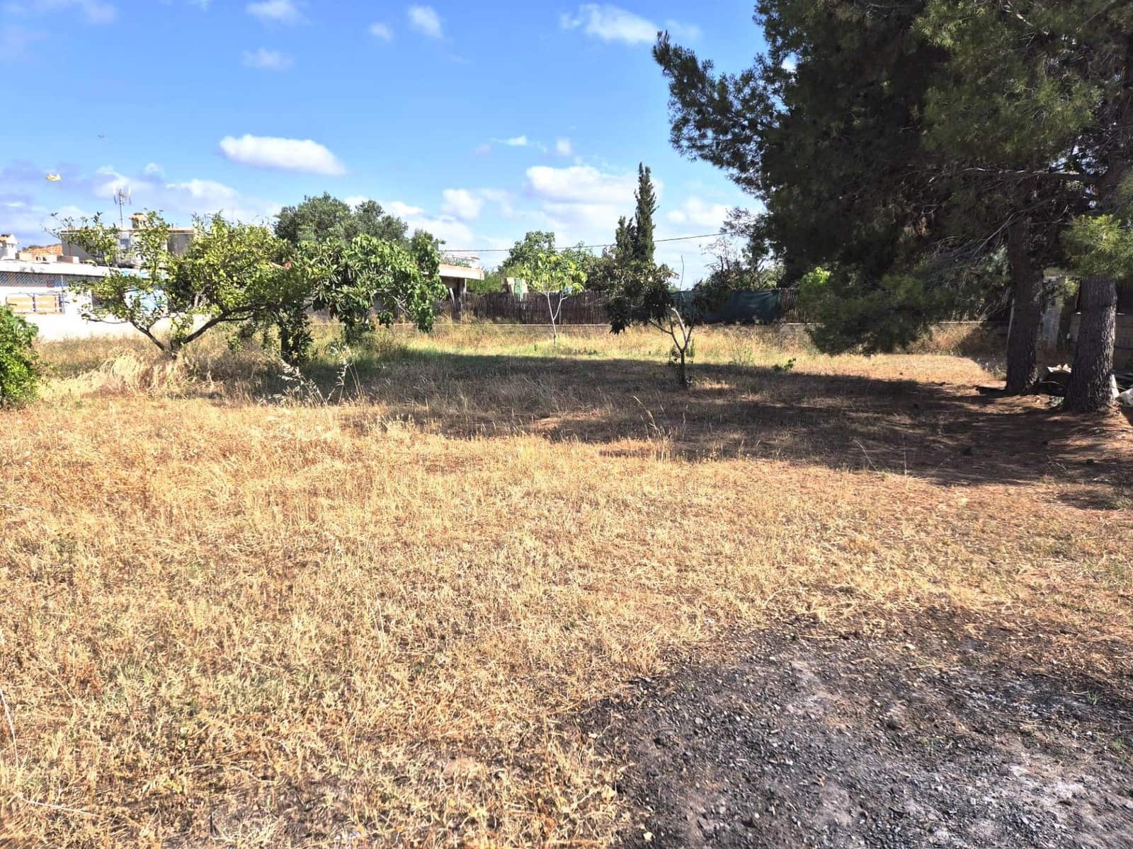 Villa for sale in Lliria - € 140,000 (Ref: 9896329)