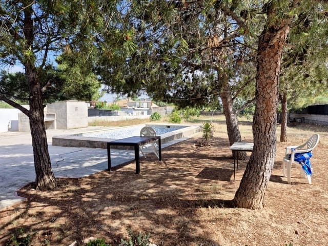 Villa for sale in Llíria - € 140,000 (Ref: 9896329)