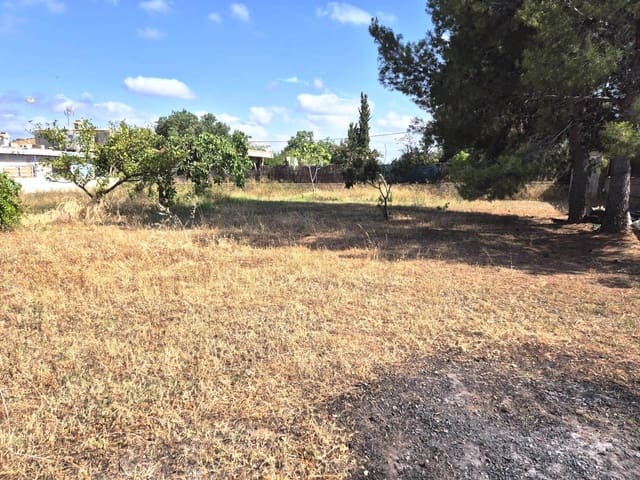 Villa for sale in Llíria - € 140,000 (Ref: 9896329)