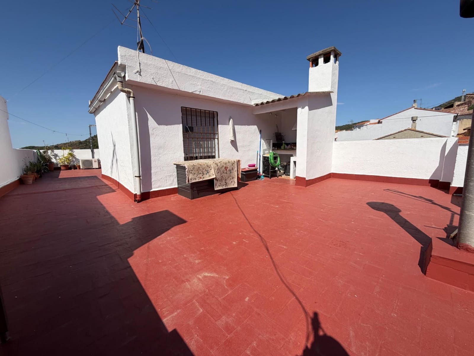 Casa de 4 habitaciones en Gátova en venta con garaje - 165.000 € (Ref: 9903930)