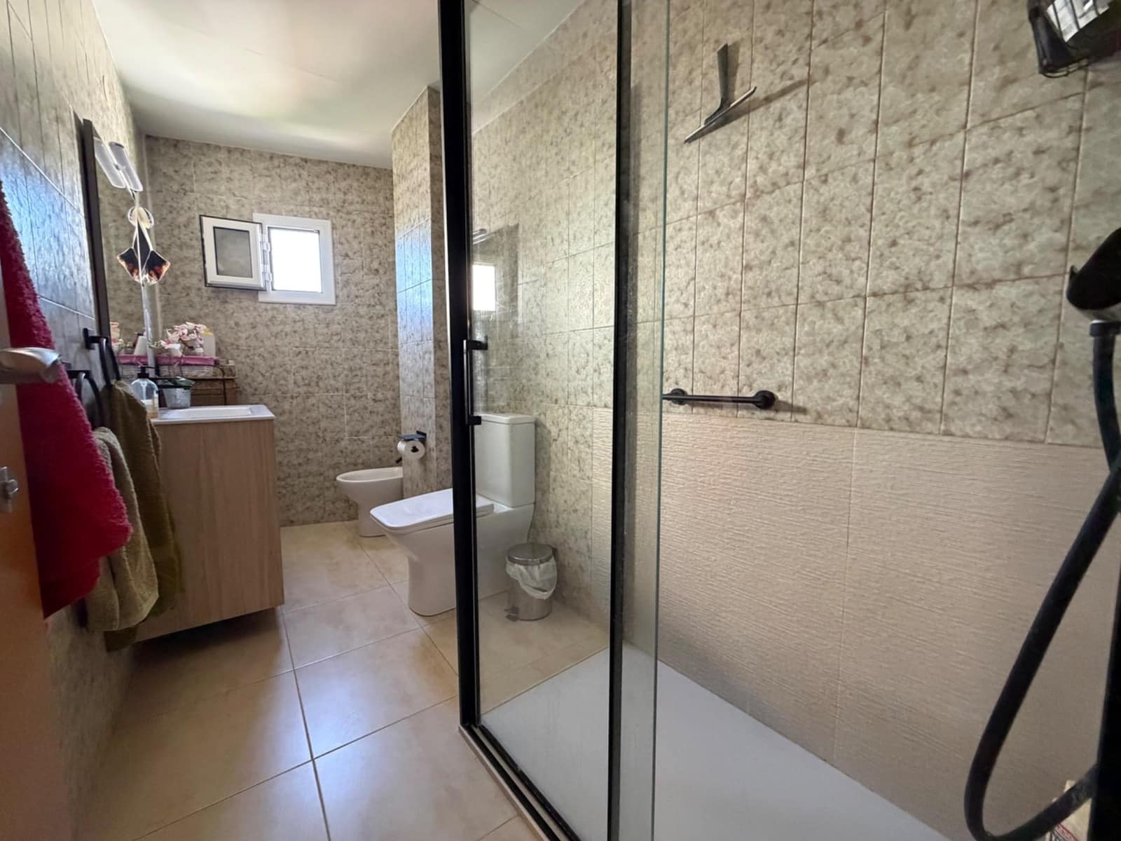 Casa de 4 habitaciones en Gátova en venta con garaje - 165.000 € (Ref: 9903930)