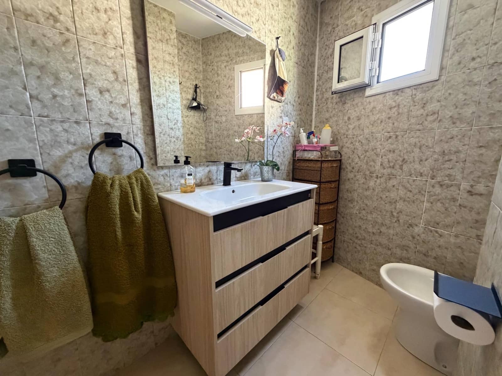 Casa de 4 habitaciones en Gátova en venta con garaje - 165.000 € (Ref: 9903930)