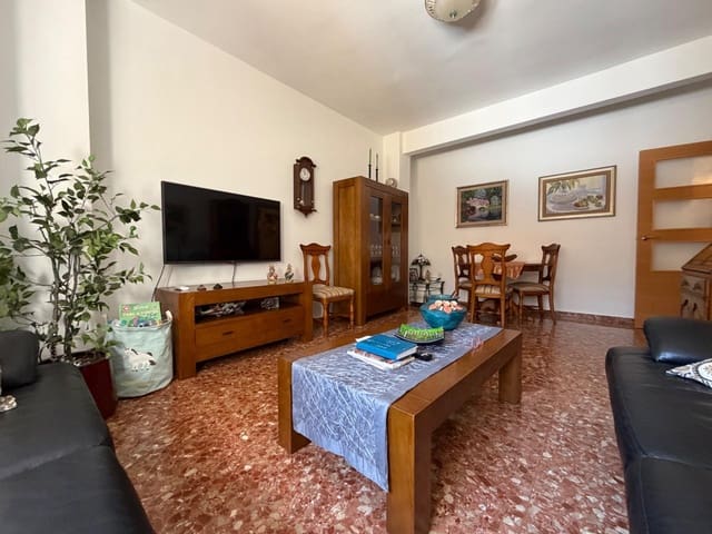 Casa de 4 habitaciones en Gátova, Gatova en venta con garaje - 165.000 € (Ref: 9903930)