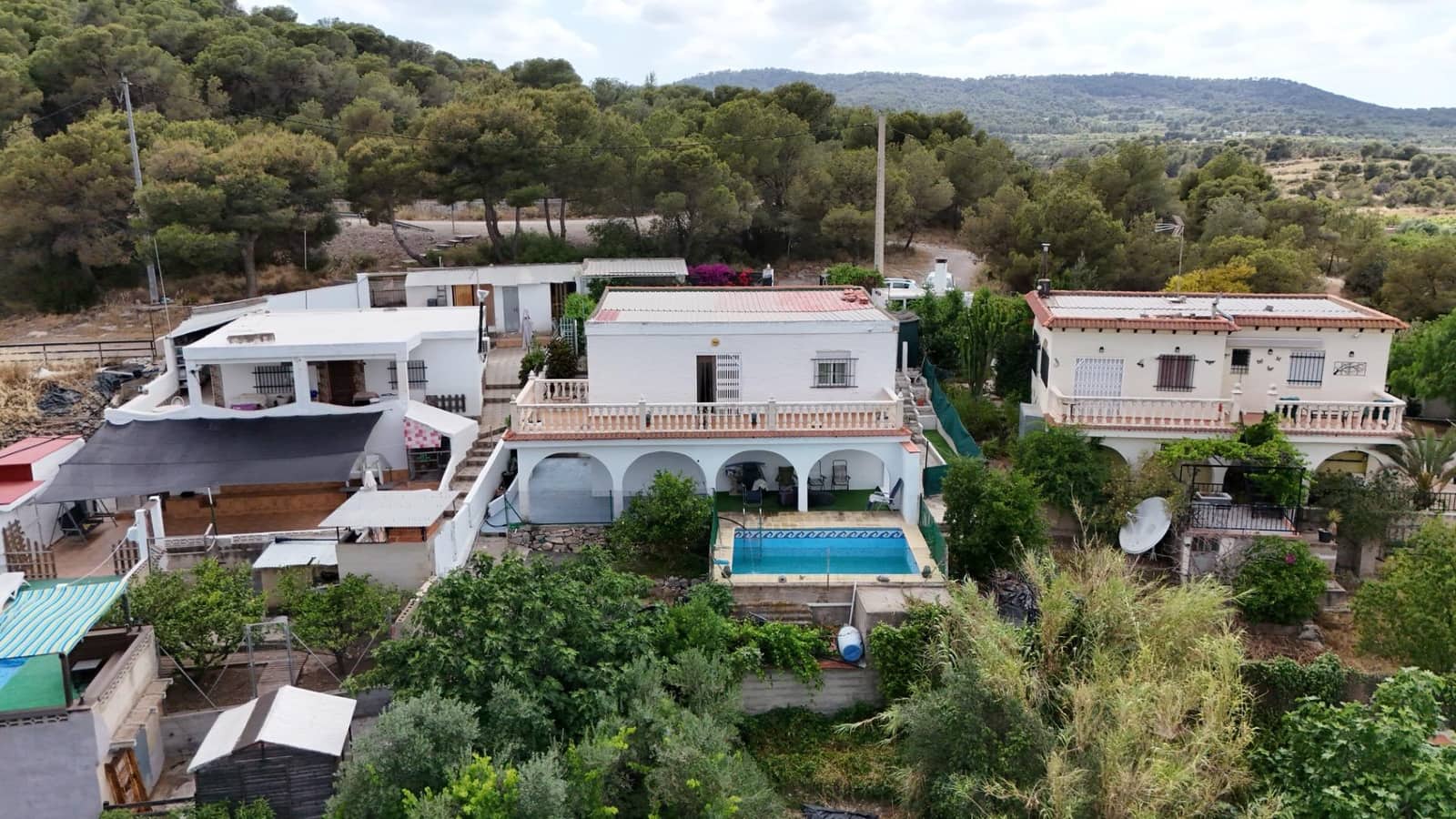 3 sovrum Villa till salu i Casinos med pool - 180 000 € (Ref: 9907597)