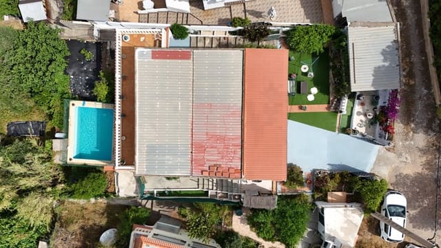 3 sovrum Villa till salu i Casinos med pool - 180 000 € (Ref: 9907597)